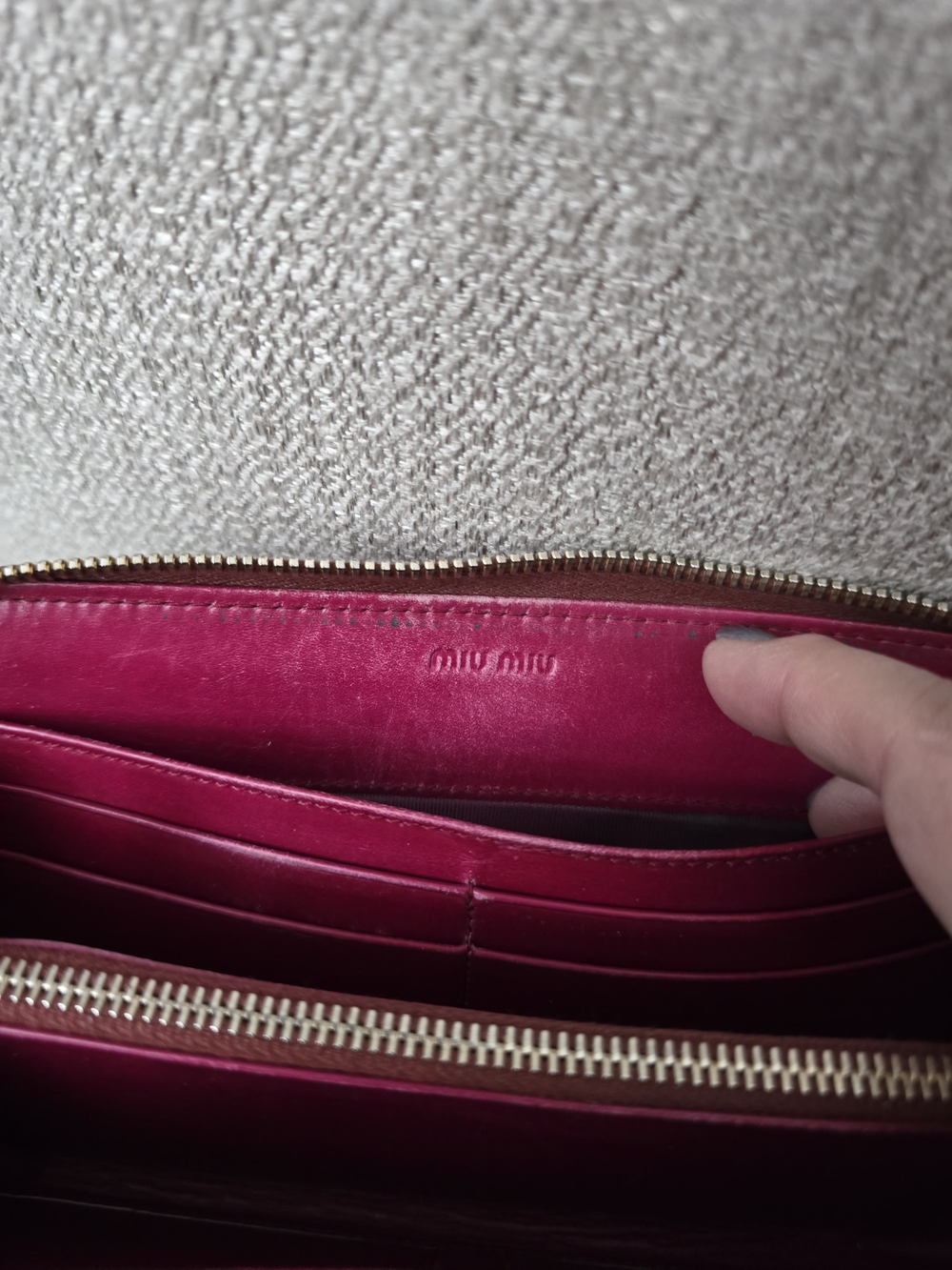 Miu Miu Red Croc-Embossed Zip Around Long Wallet - Picture 7 of 13